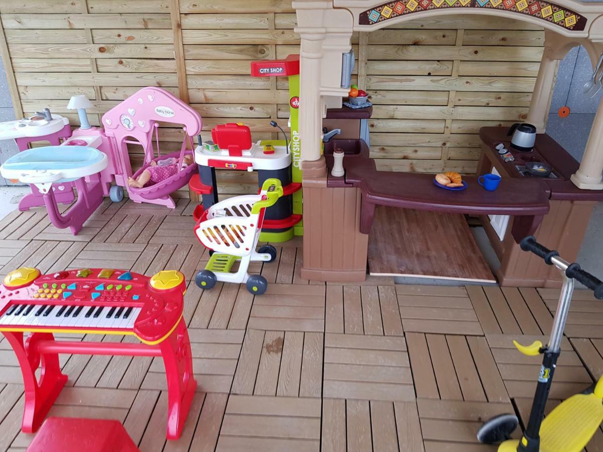 Kids' Paradise House บาลาตงโบกลาร์ ภายนอก รูปภาพ